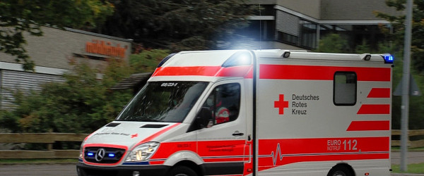 Rettungswagen im Einsatz (Quelle: RIK)
