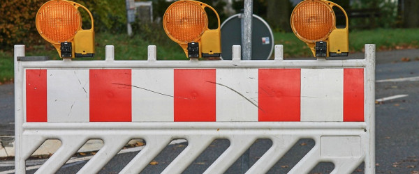 Stra&szlig;ensperrung (Quelle: pixabay)