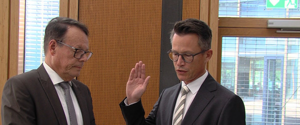 Vereidigung von Landrat Hendrik Bednarz (Quelle: RIK)
