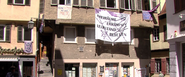 Besetztes Haus in der Kronenstra&szlig;e (Quelle: RIK)